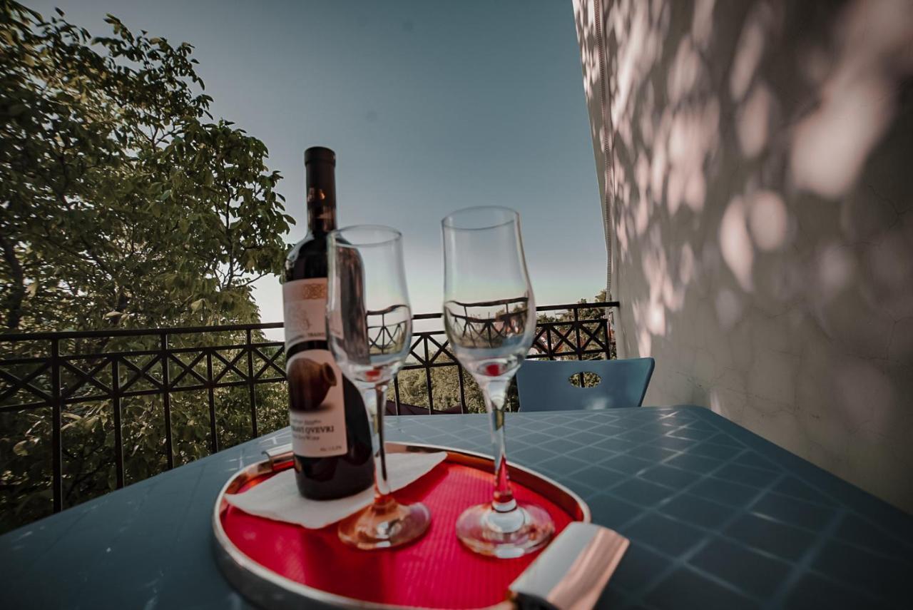 Dzveli Ubani Hotel Sighnaghi Bagian luar foto