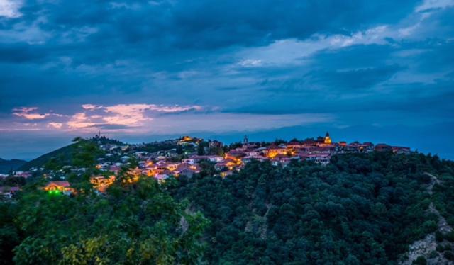 Dzveli Ubani Hotel Sighnaghi Bagian luar foto